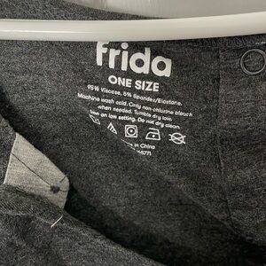 Frida mom one size fits all nursing, maternity and hospital gown - nightgown